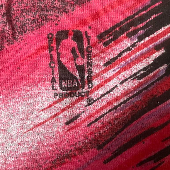 1991 Chicago bulls aop licensed to magic Johnson t’s. Size large. Single stitch - Picture 4 of 7